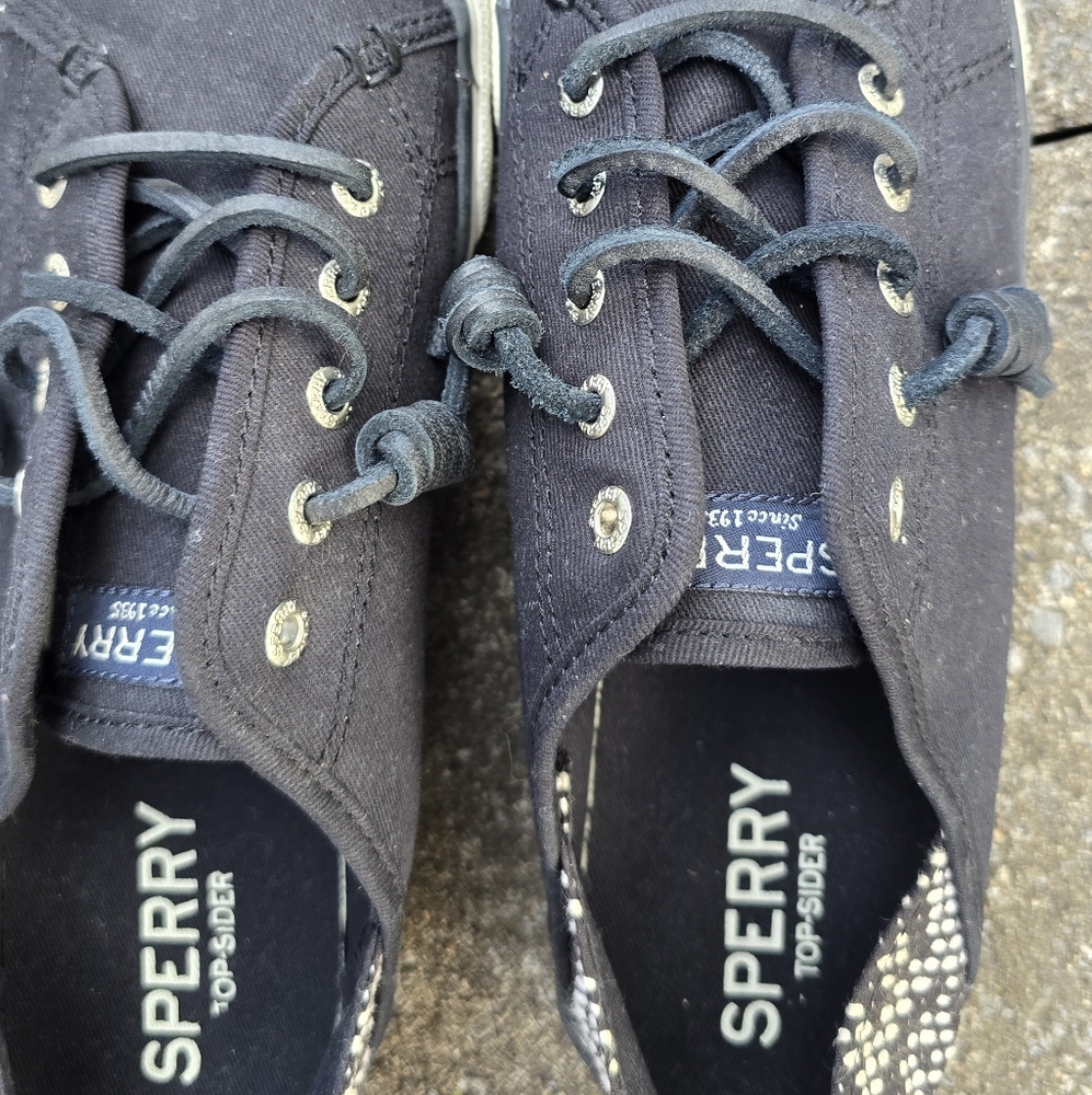 Sperry Shoes - Picture 9 of 9